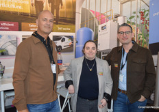 Arwin van der Wees, Daniëlla Hanemaayer and Remco Eikenbroek of Presscon. Their technique emerged as the most promising in controlling gall mites for the flower bulb industry. 